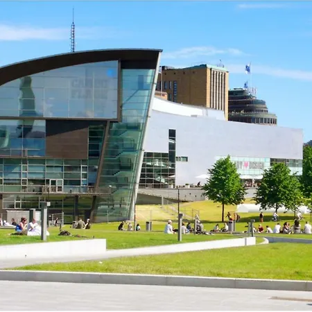 Sweet In Center 07 *