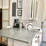 Sweet In Center 07 Apartment *